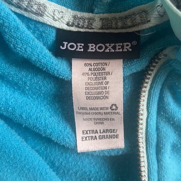 Sz L Tops Bundle - Picture 6 of 9